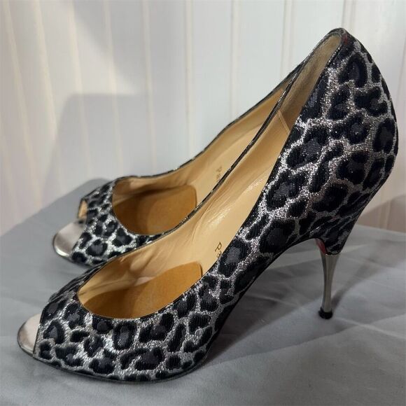 Christian Louboutin Black Satin Peep Toe Heels Red Sole 38.5 Classic Elegant - Picture 3 of 11